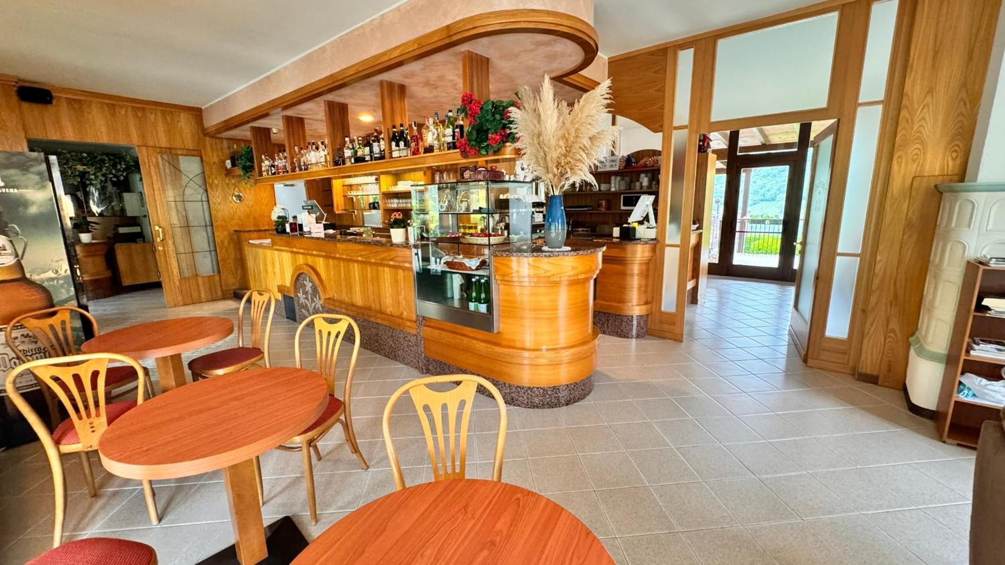 Albergo Stella Alpina Tenno Bagian luar foto