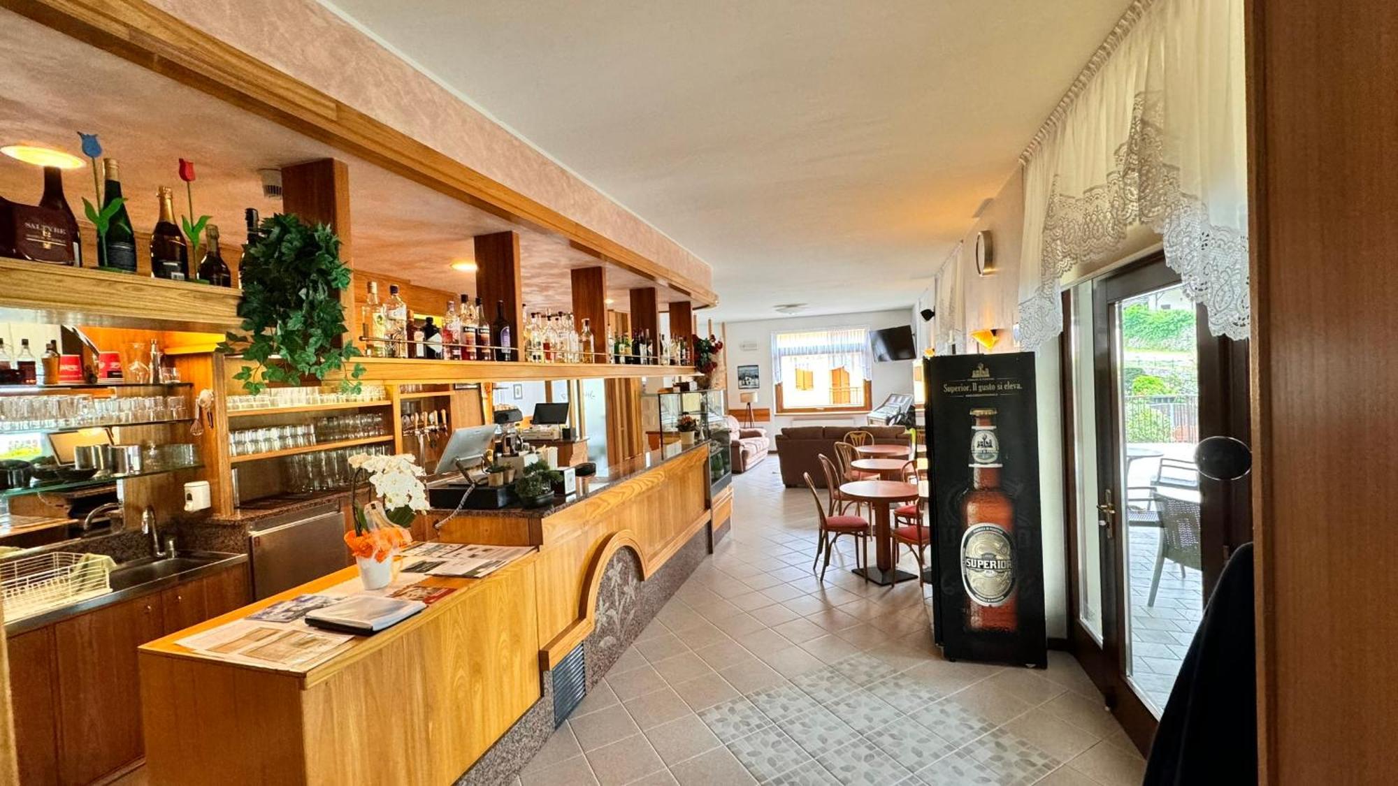 Albergo Stella Alpina Tenno Bagian luar foto