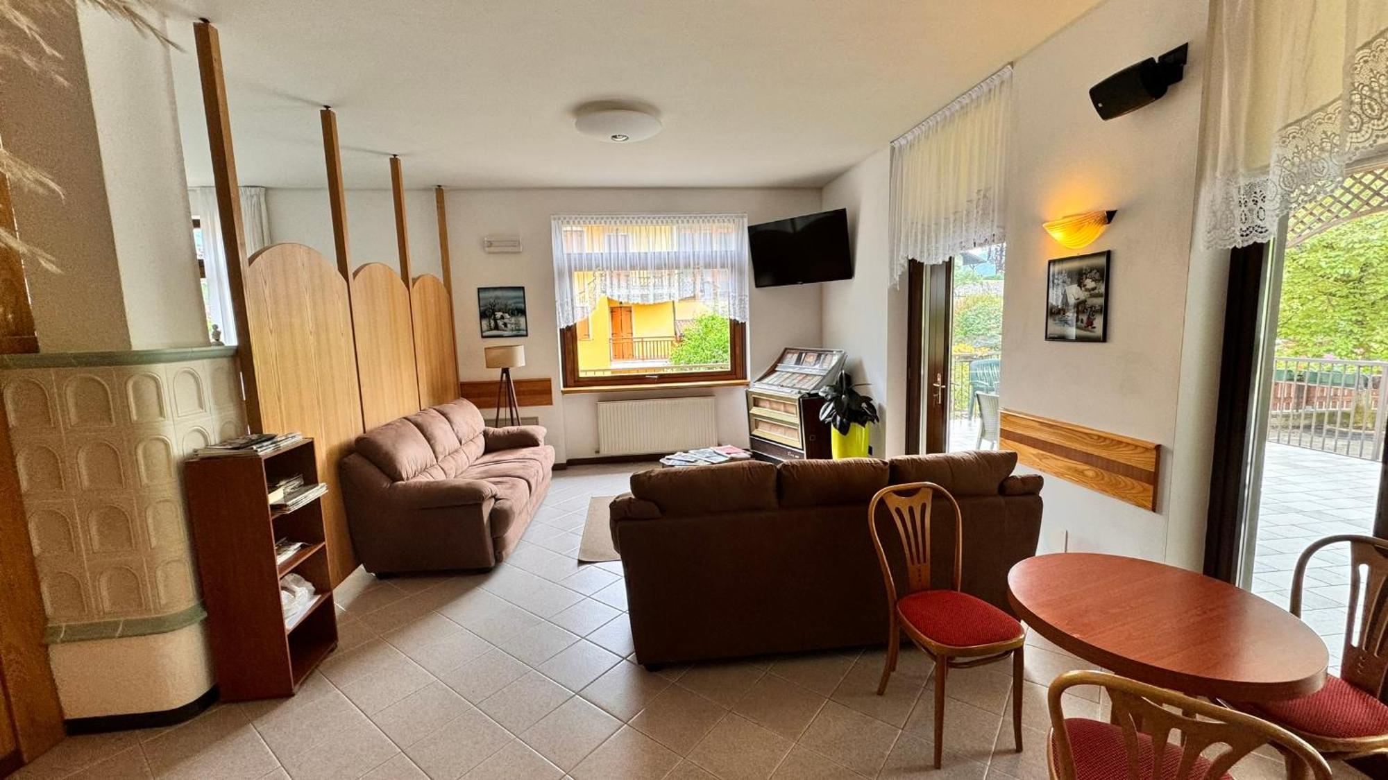 Albergo Stella Alpina Tenno Bagian luar foto