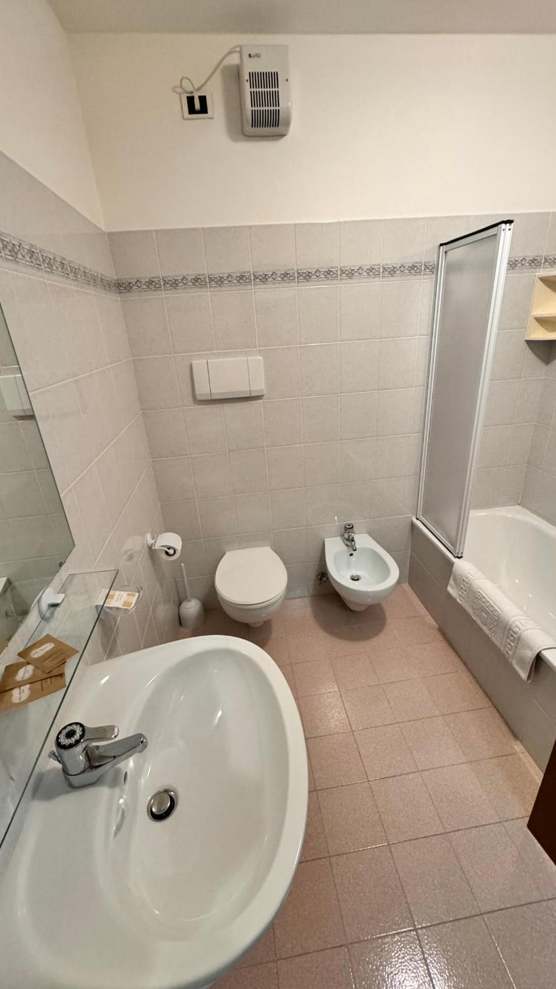 Albergo Stella Alpina Tenno Bagian luar foto