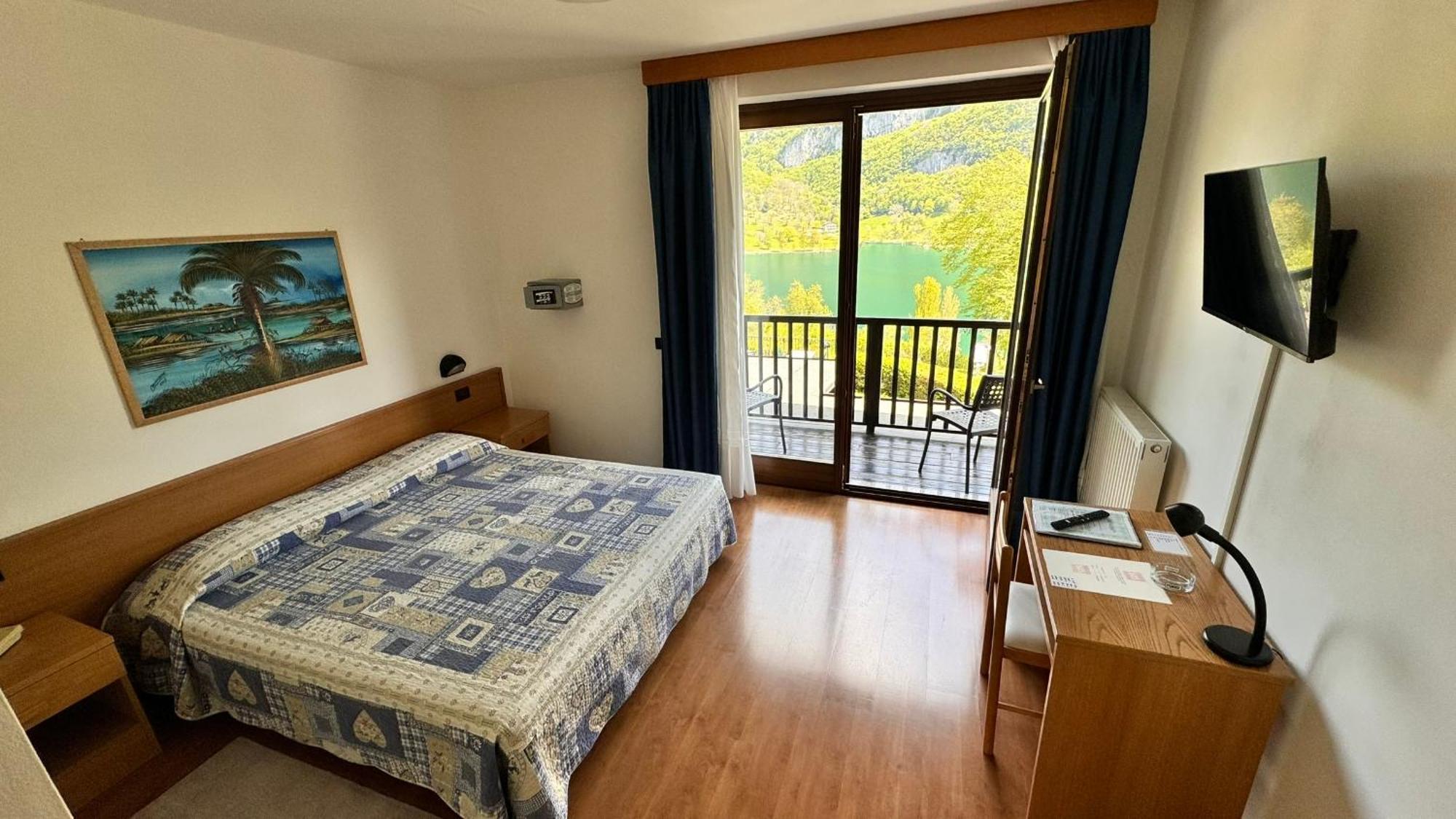 Albergo Stella Alpina Tenno Bagian luar foto