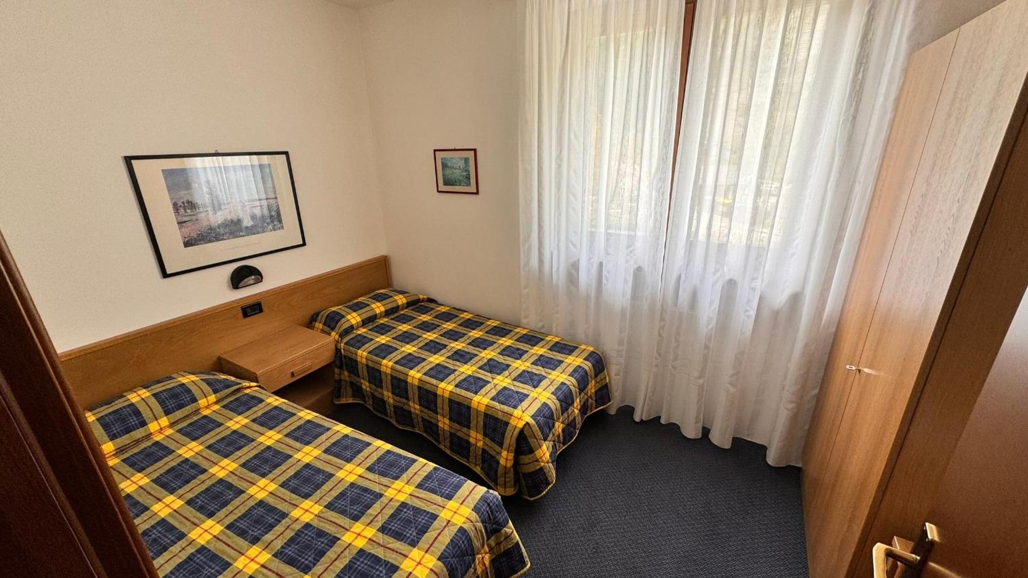 Albergo Stella Alpina Tenno Bagian luar foto