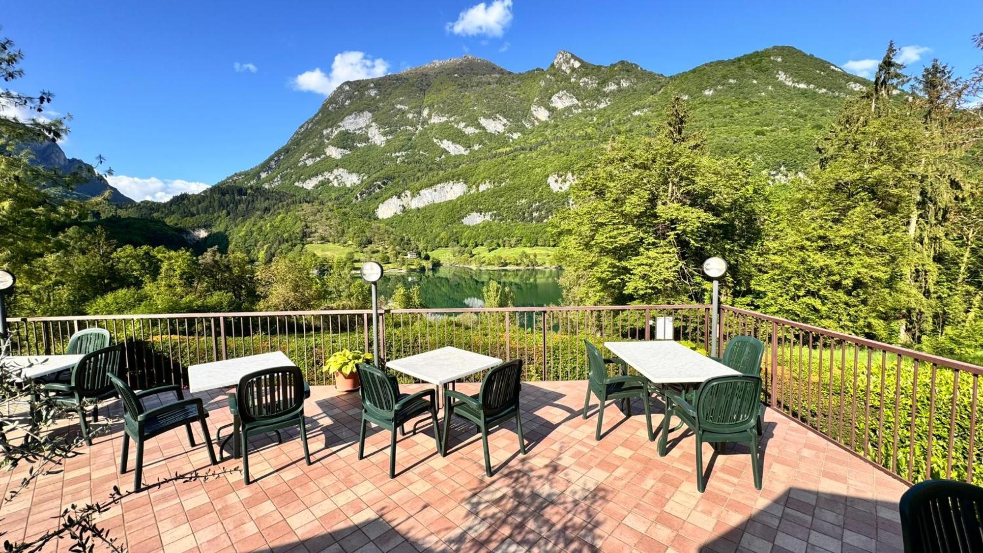 Albergo Stella Alpina Tenno Bagian luar foto