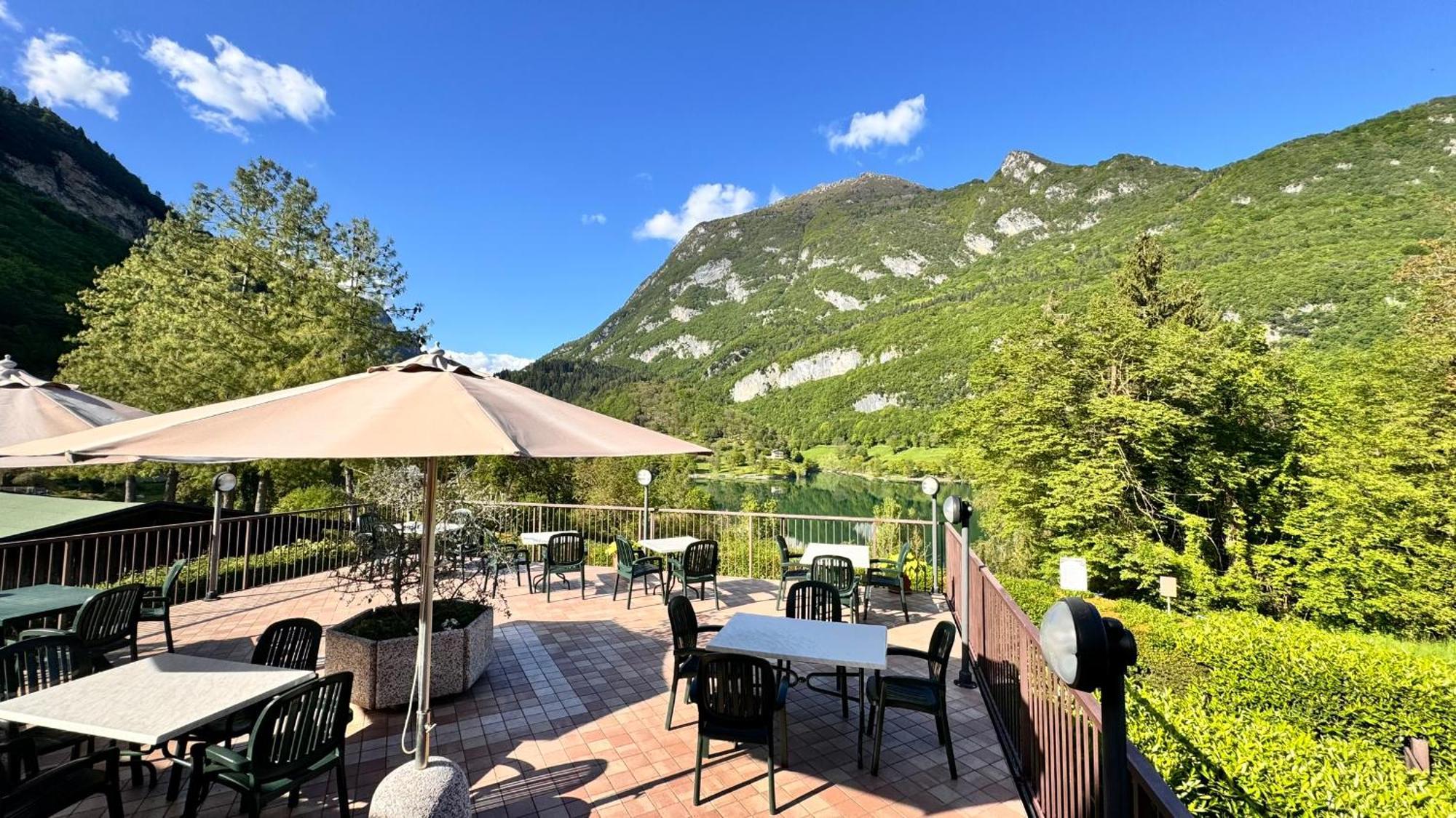 Albergo Stella Alpina Tenno Bagian luar foto