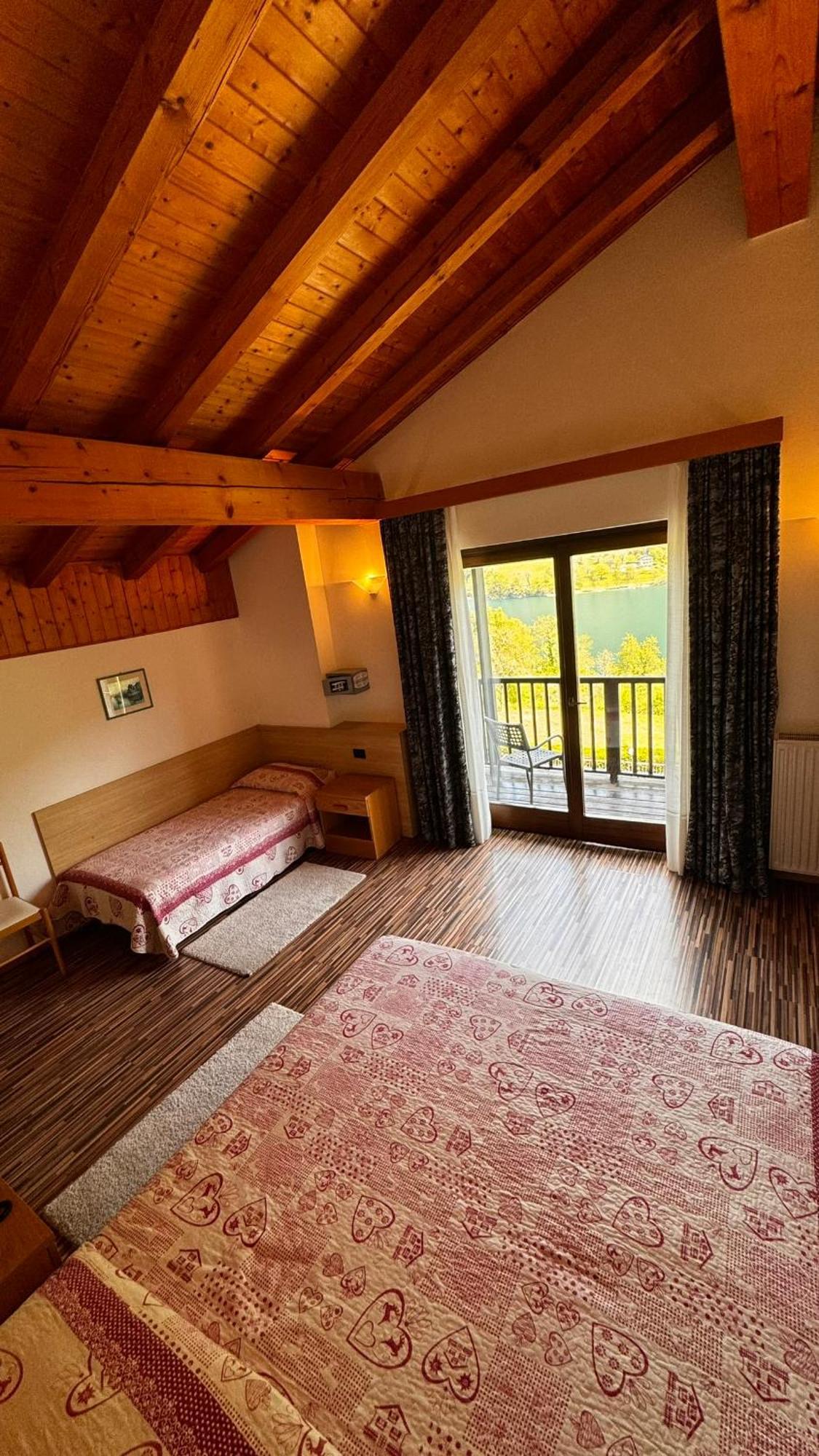 Albergo Stella Alpina Tenno Bagian luar foto