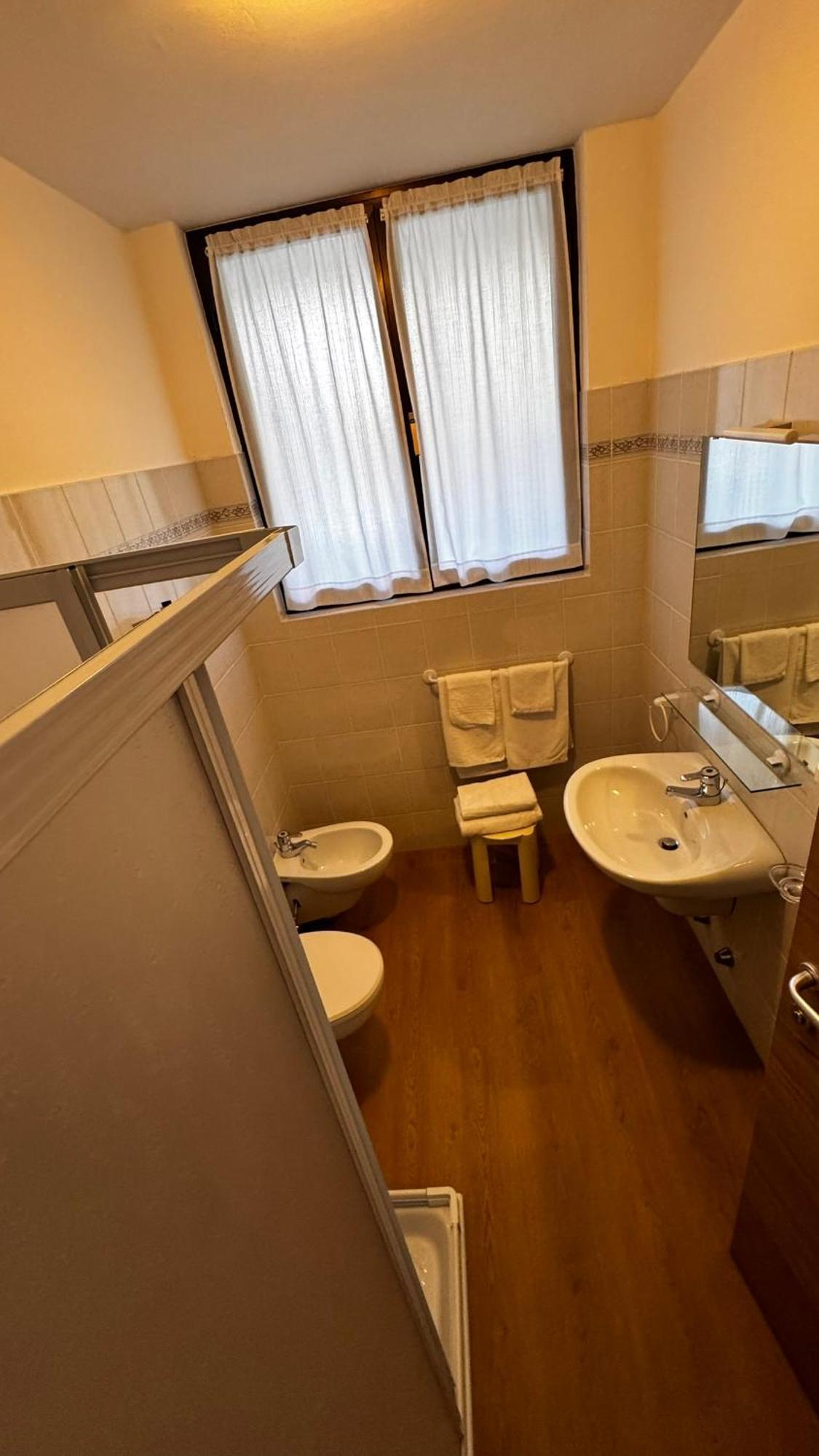 Albergo Stella Alpina Tenno Bagian luar foto